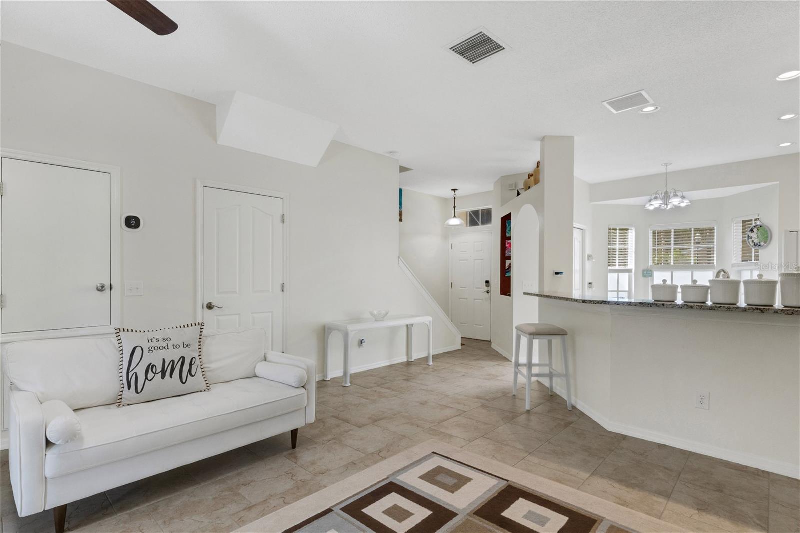Image 18 of 77 For 4322 Fincastle Court