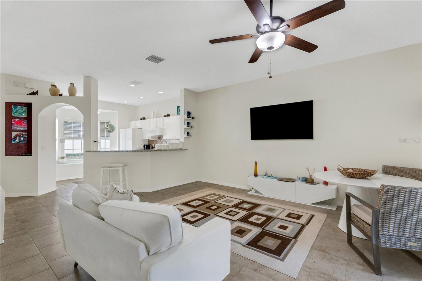 Image 23 of 77 For 4322 Fincastle Court