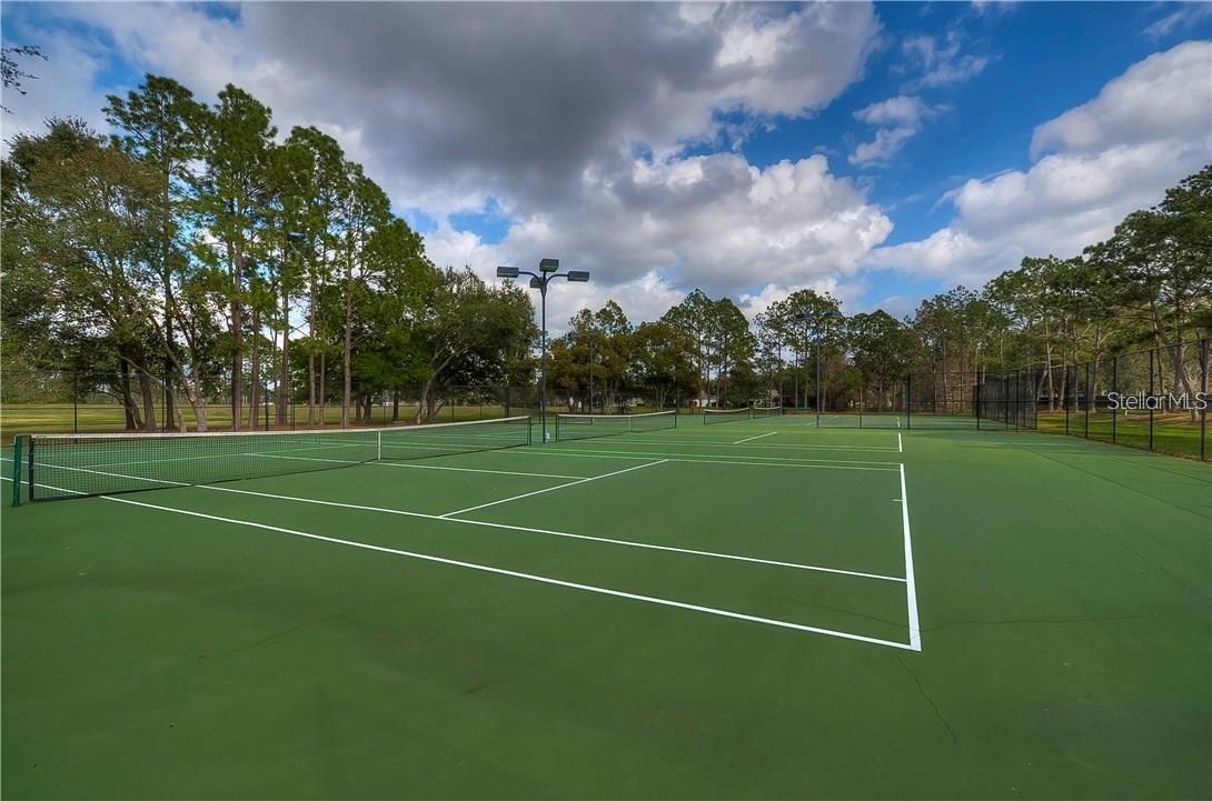 Image 17 of 22 For 9481 Highland Oak Drive 914