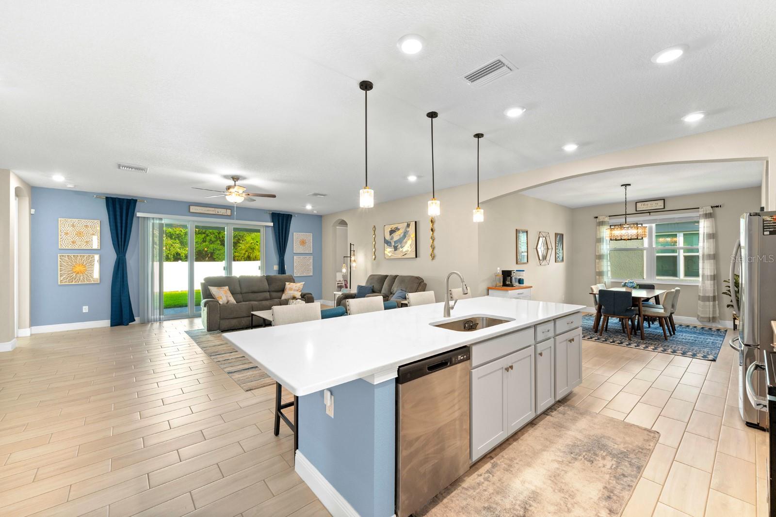 Image 17 of 28 For 8840 Mugnai Street