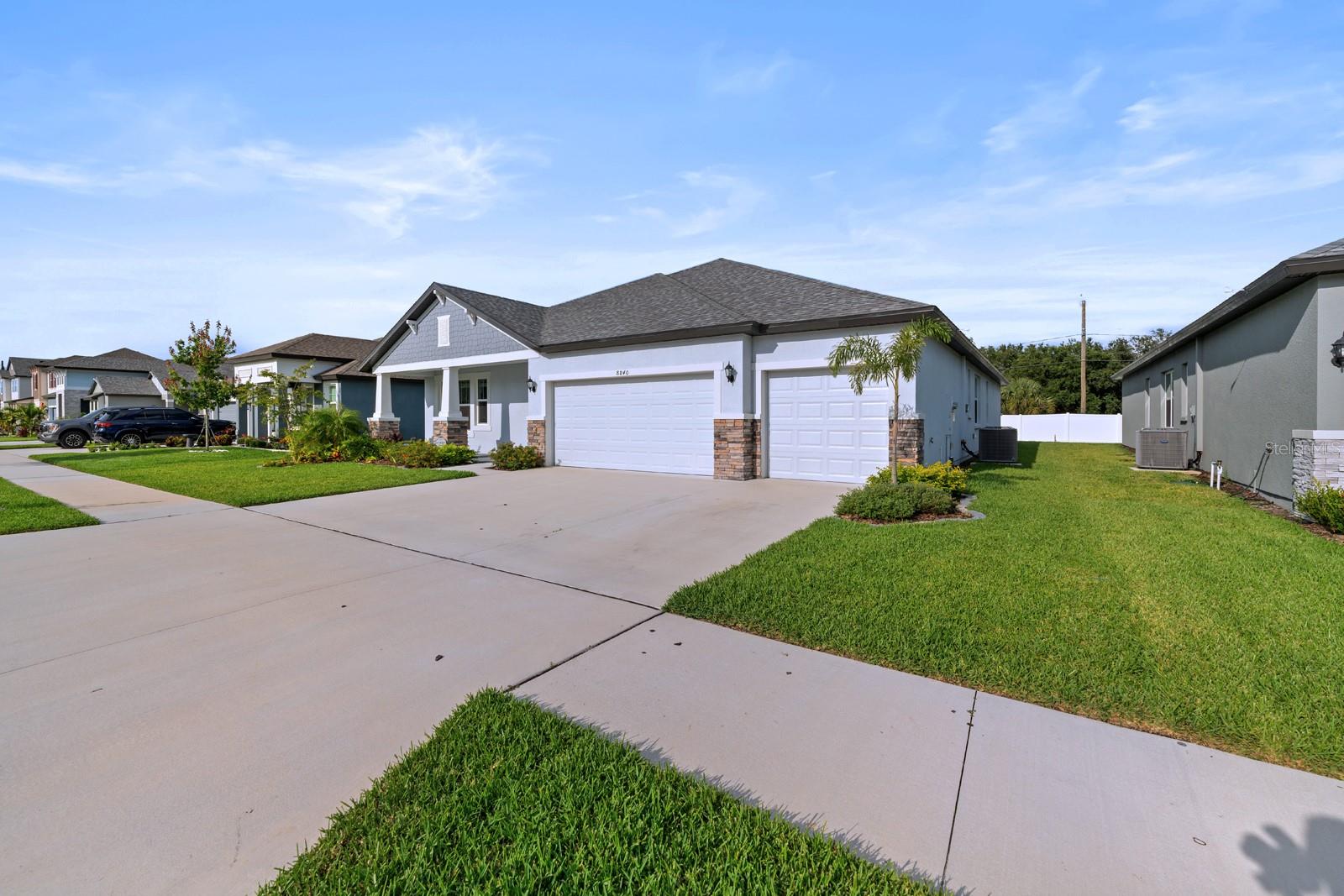 Image 3 of 28 For 8840 Mugnai Street
