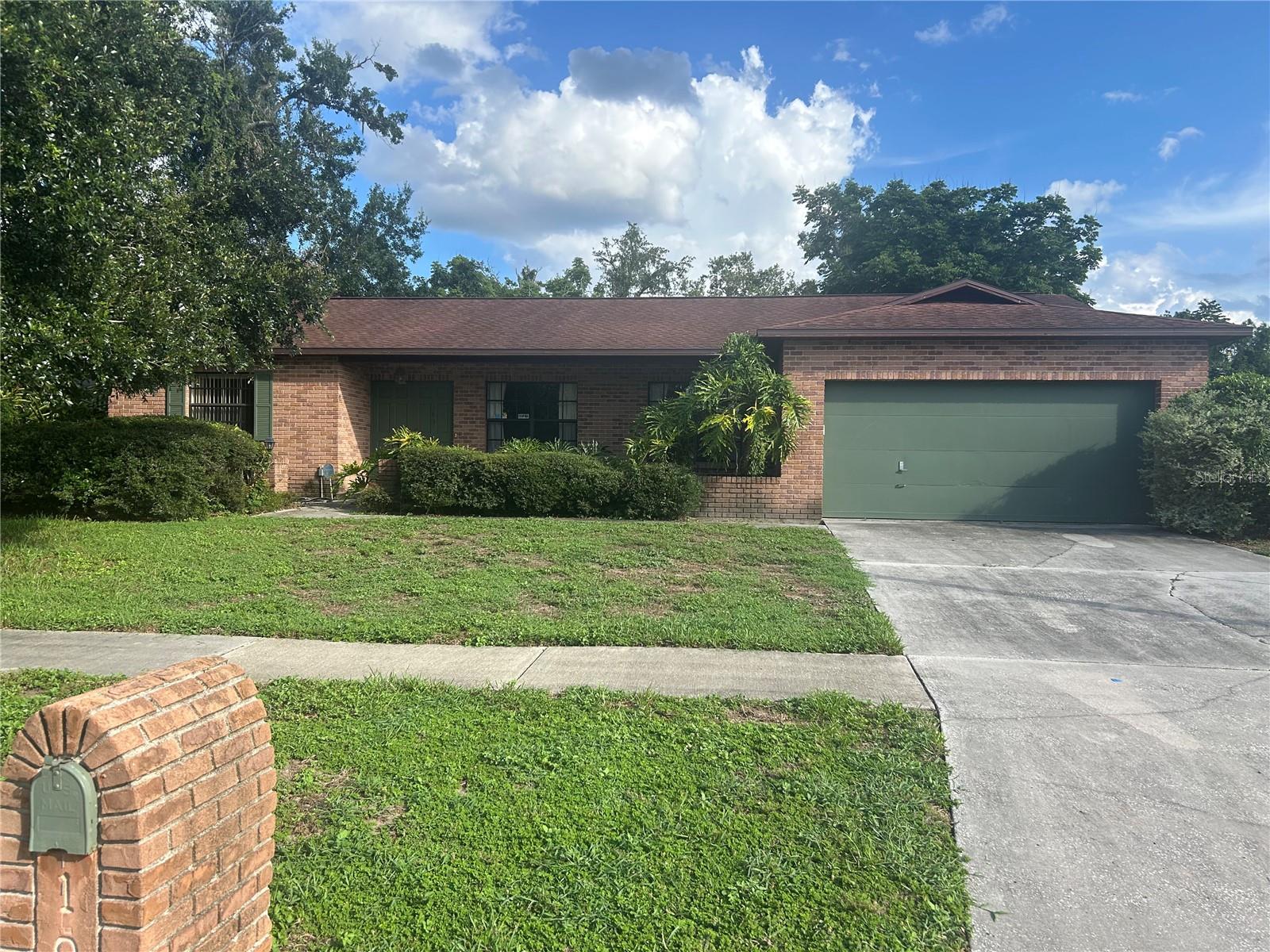 Image 2 of 14 For 1813 Laurel Oak Drive