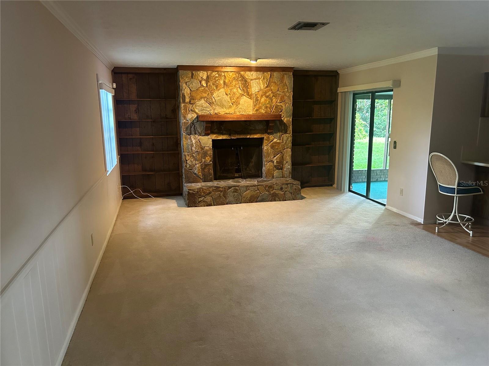 Image 7 of 14 For 1813 Laurel Oak Drive