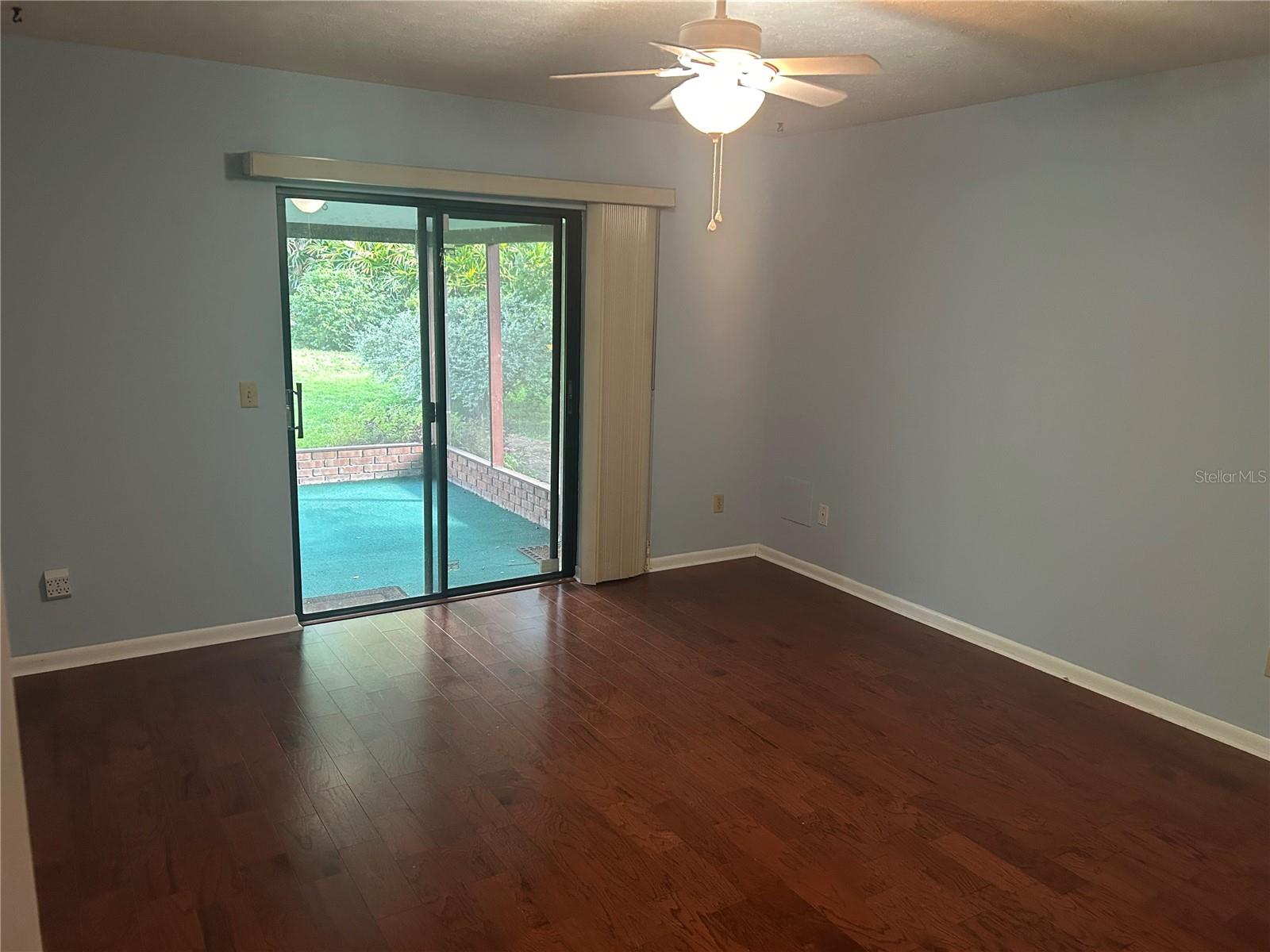 Image 9 of 14 For 1813 Laurel Oak Drive