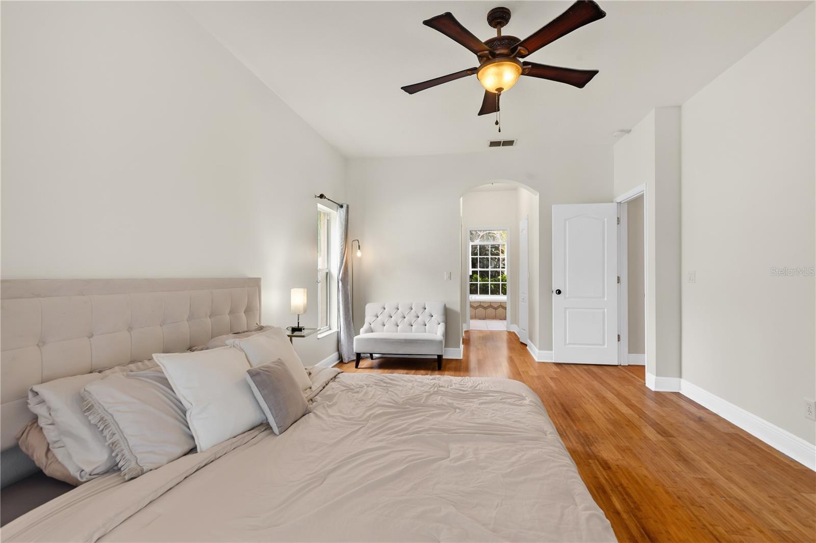 Image 11 of 32 For 12031 Mountbatten Drive