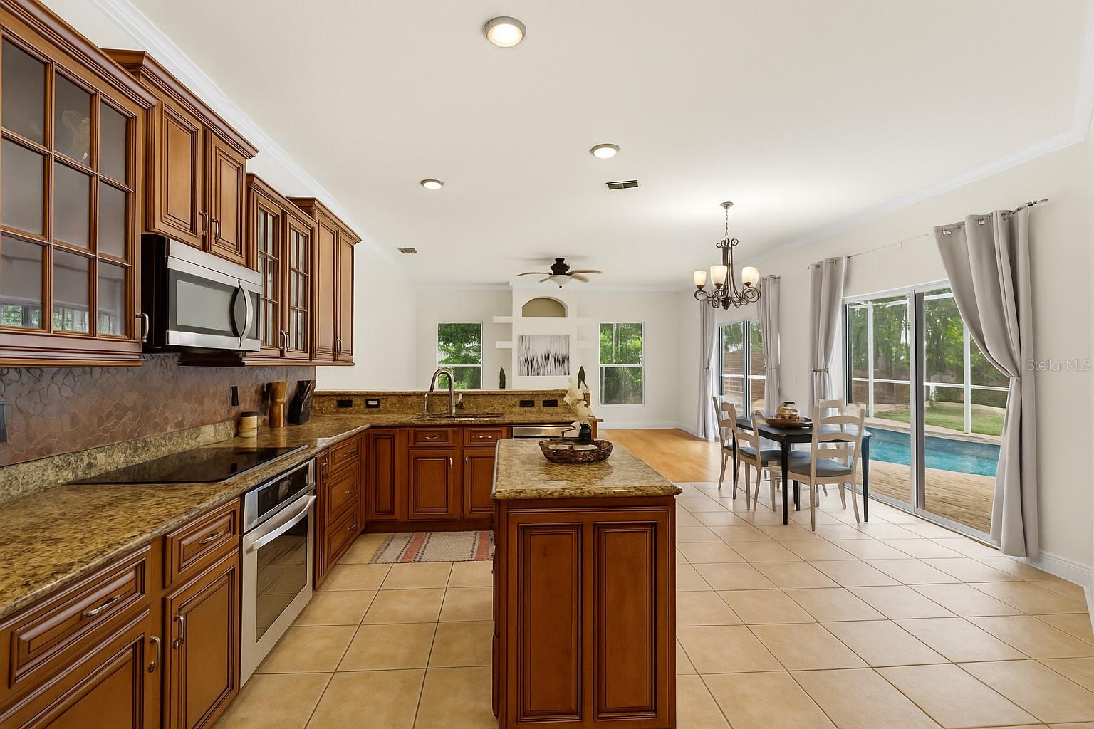 Image 18 of 32 For 12031 Mountbatten Drive