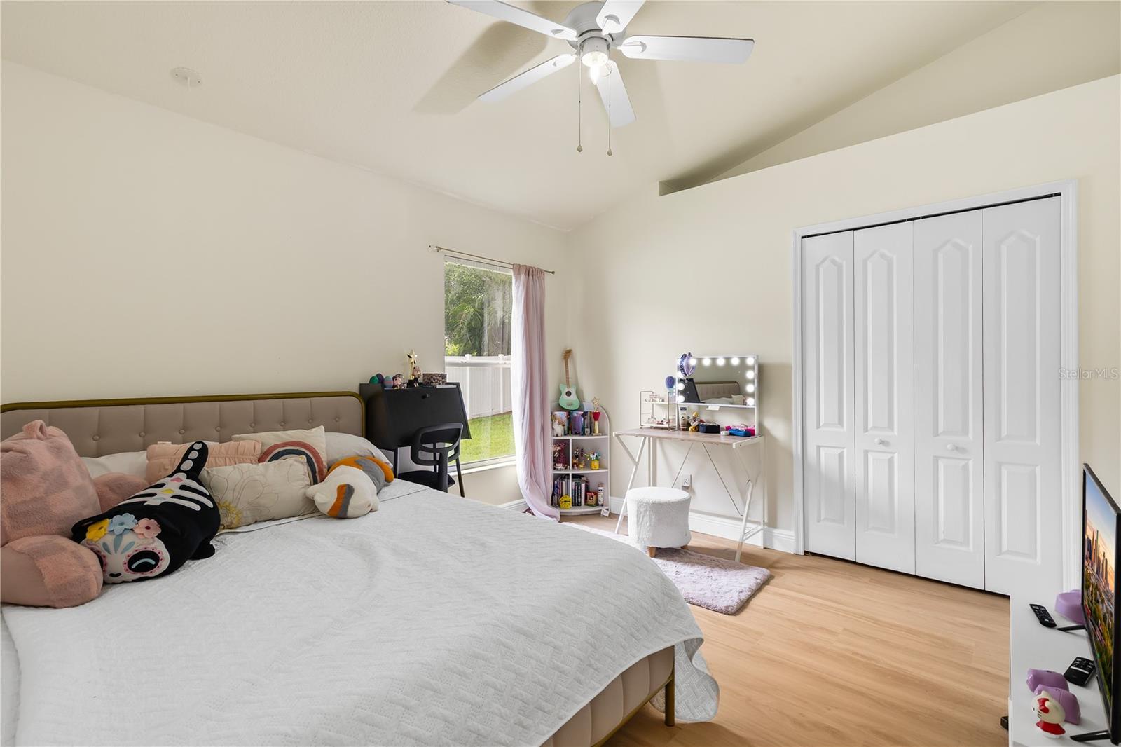Image 27 of 32 For 12031 Mountbatten Drive
