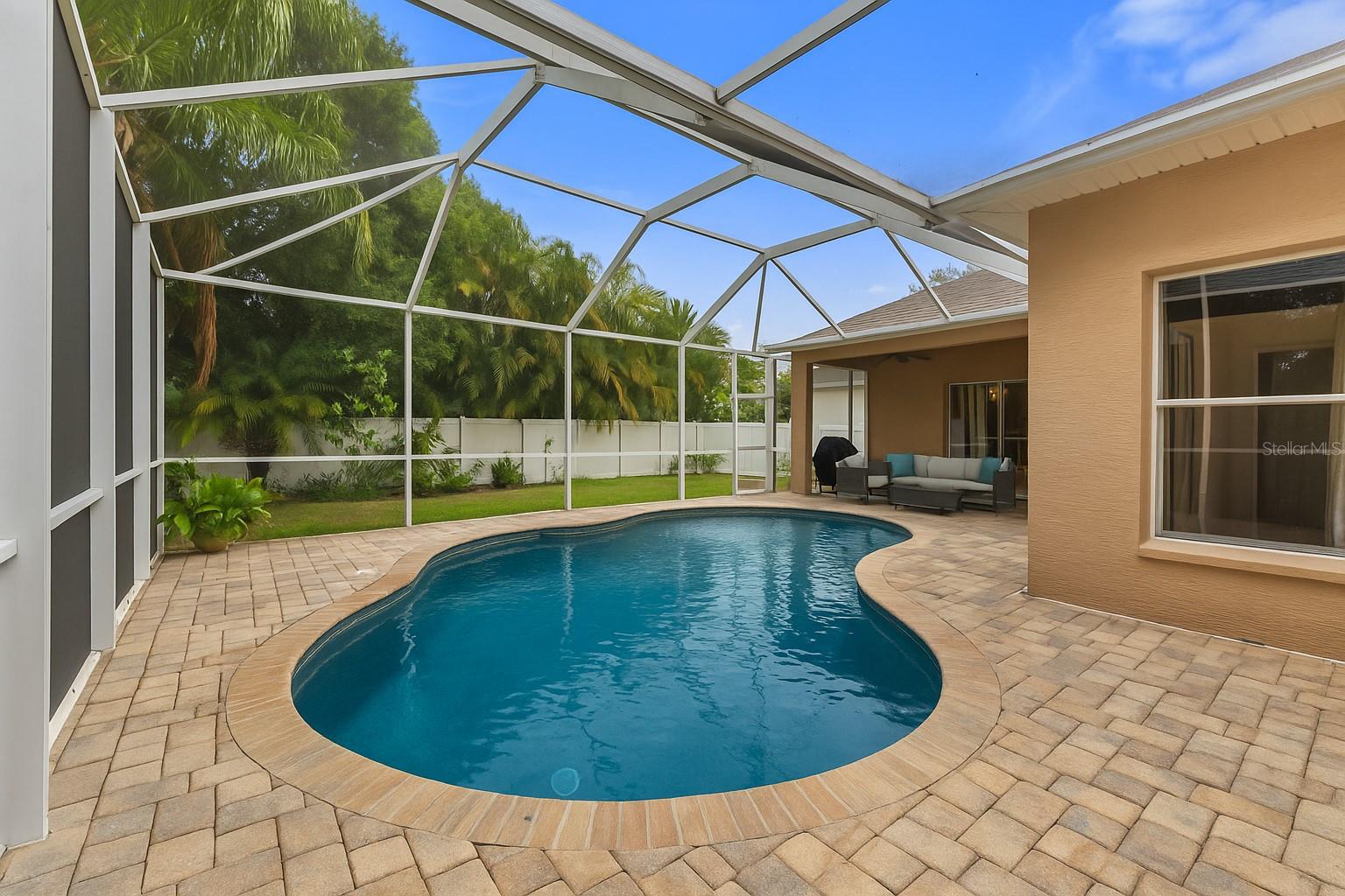 Image 6 of 32 For 12031 Mountbatten Drive