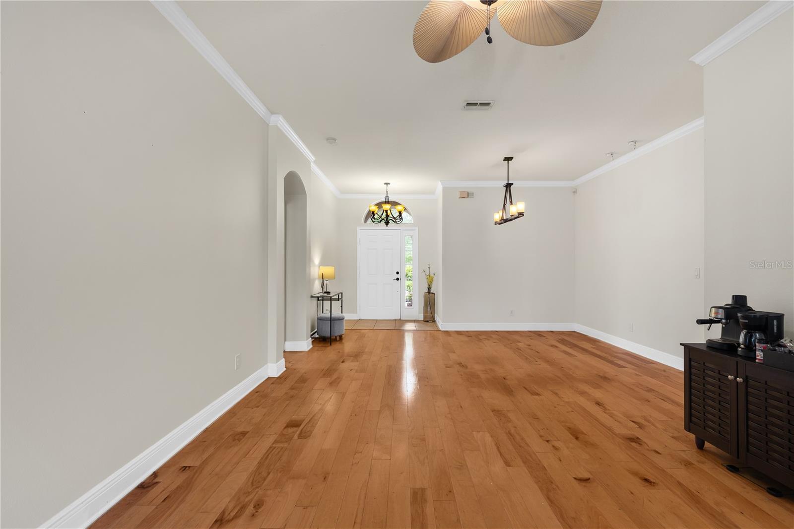 Image 9 of 32 For 12031 Mountbatten Drive
