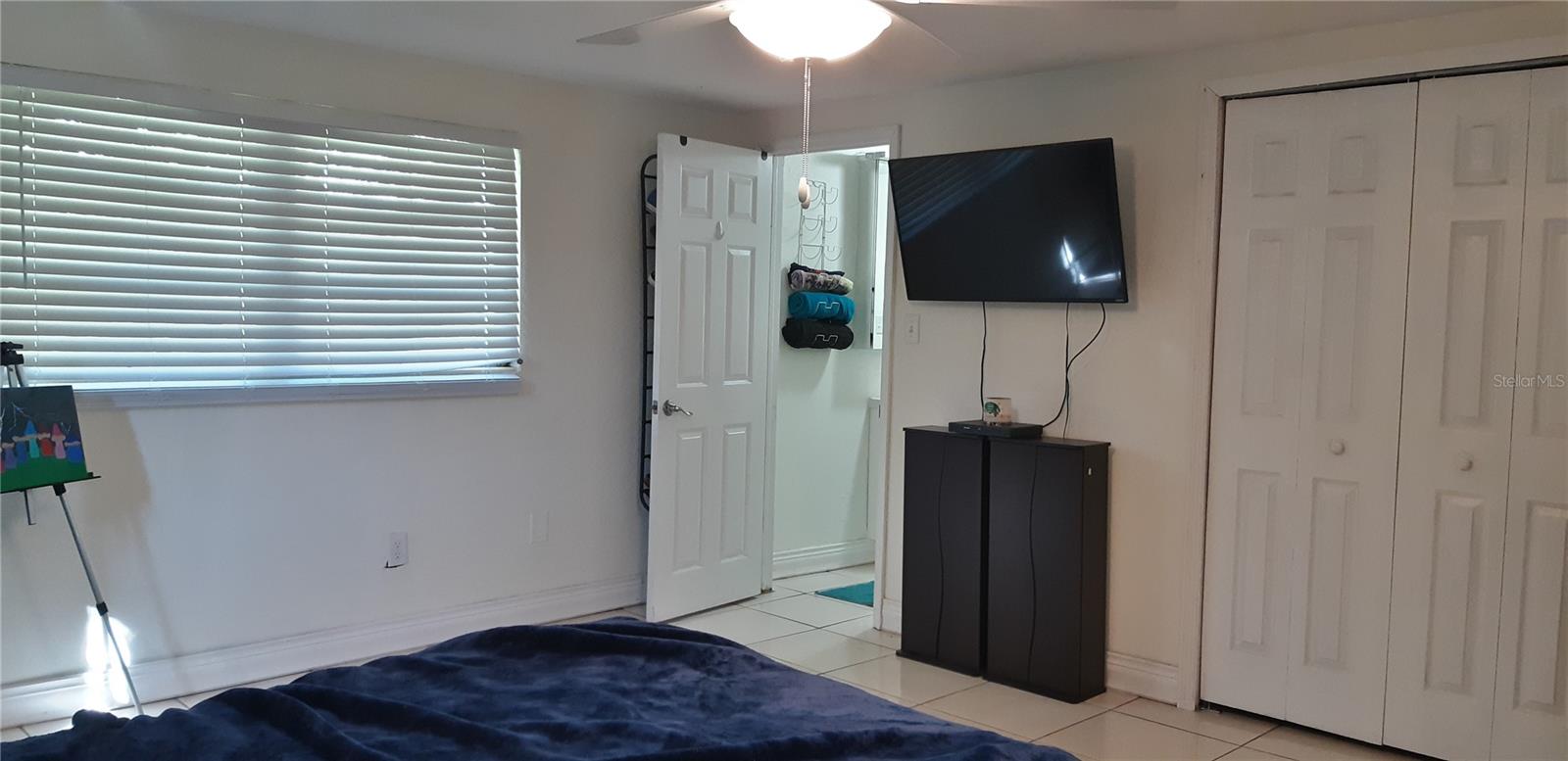 Image 34 of 60 For 36847 Suwanee Way