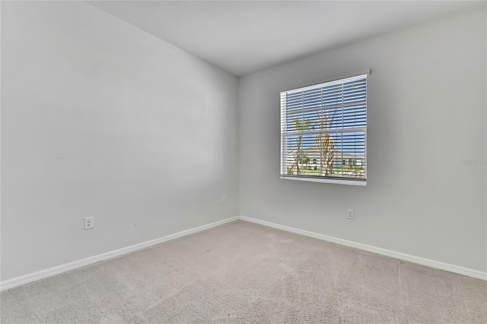 Listing photo id 26 for 31105 Mango Fade Way