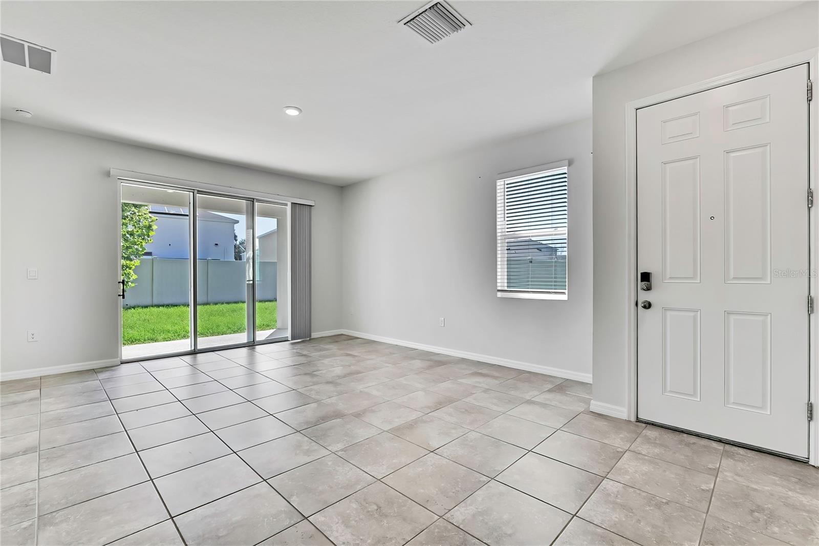 Listing photo id 2 for 31105 Mango Fade Way