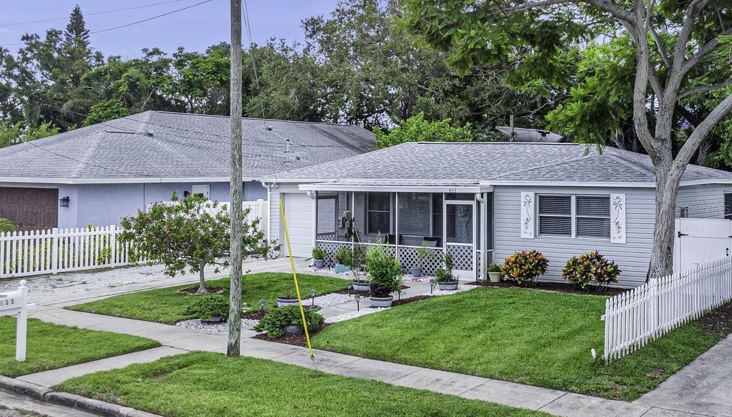 Image 3 of 28 For 411 Locklie Street