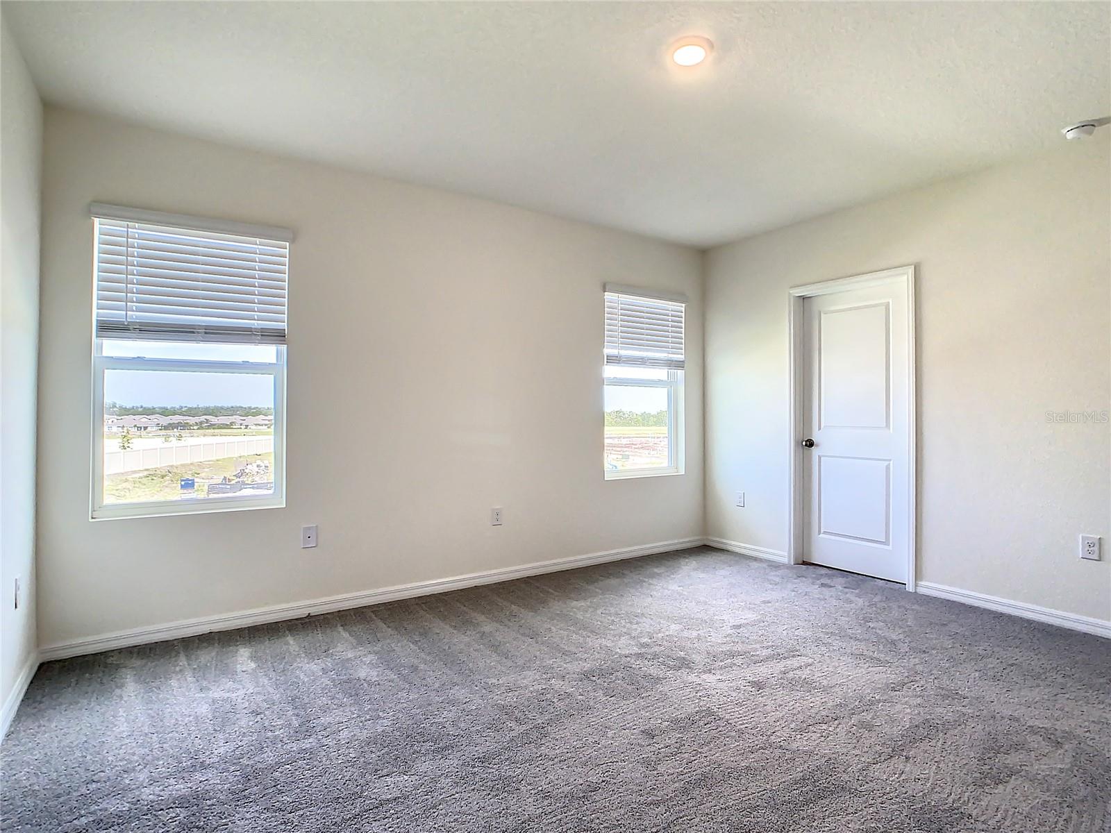 Listing photo id 14 for 16503 Mosaic Oar Drive