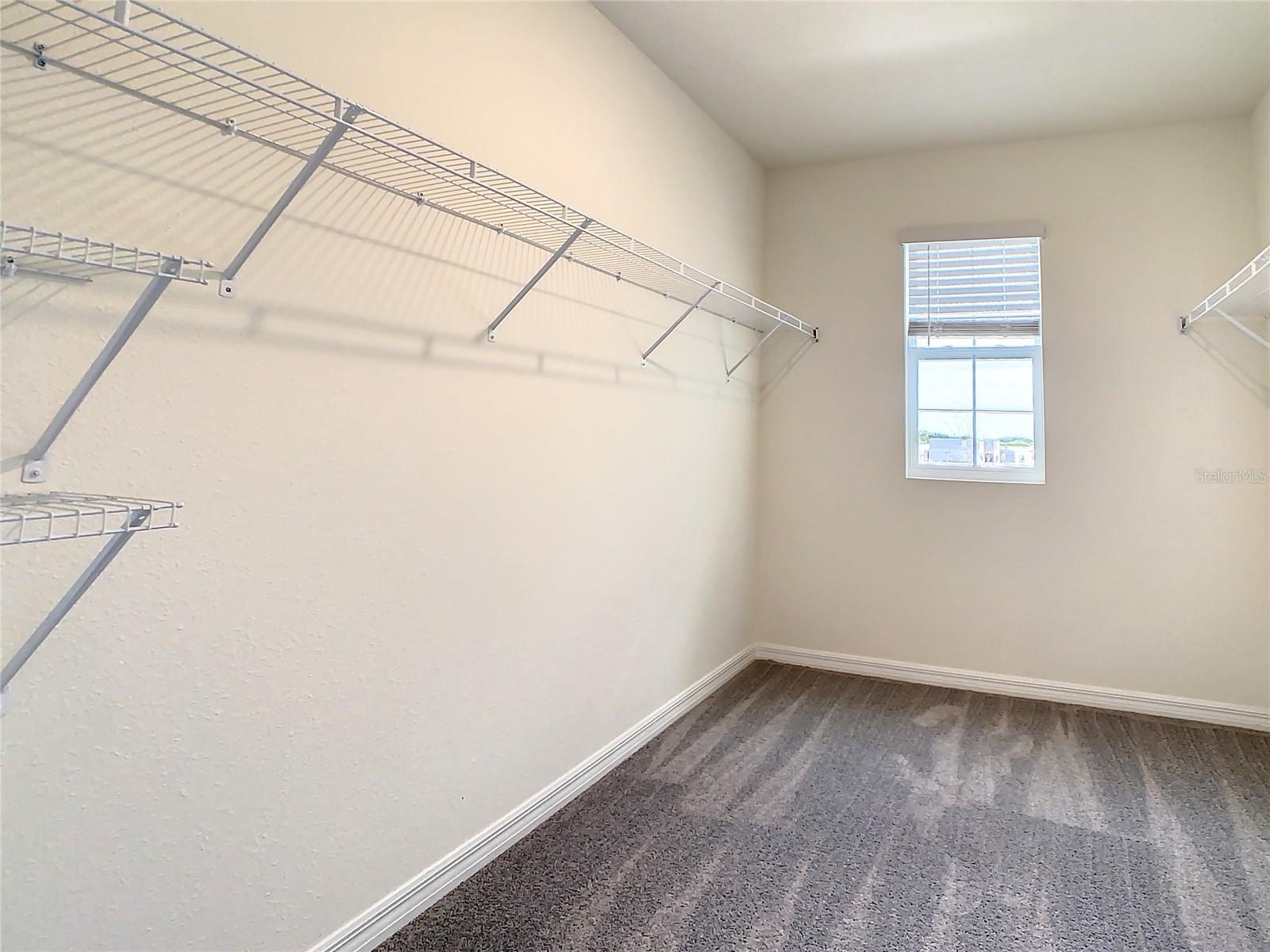 Listing photo id 16 for 16503 Mosaic Oar Drive