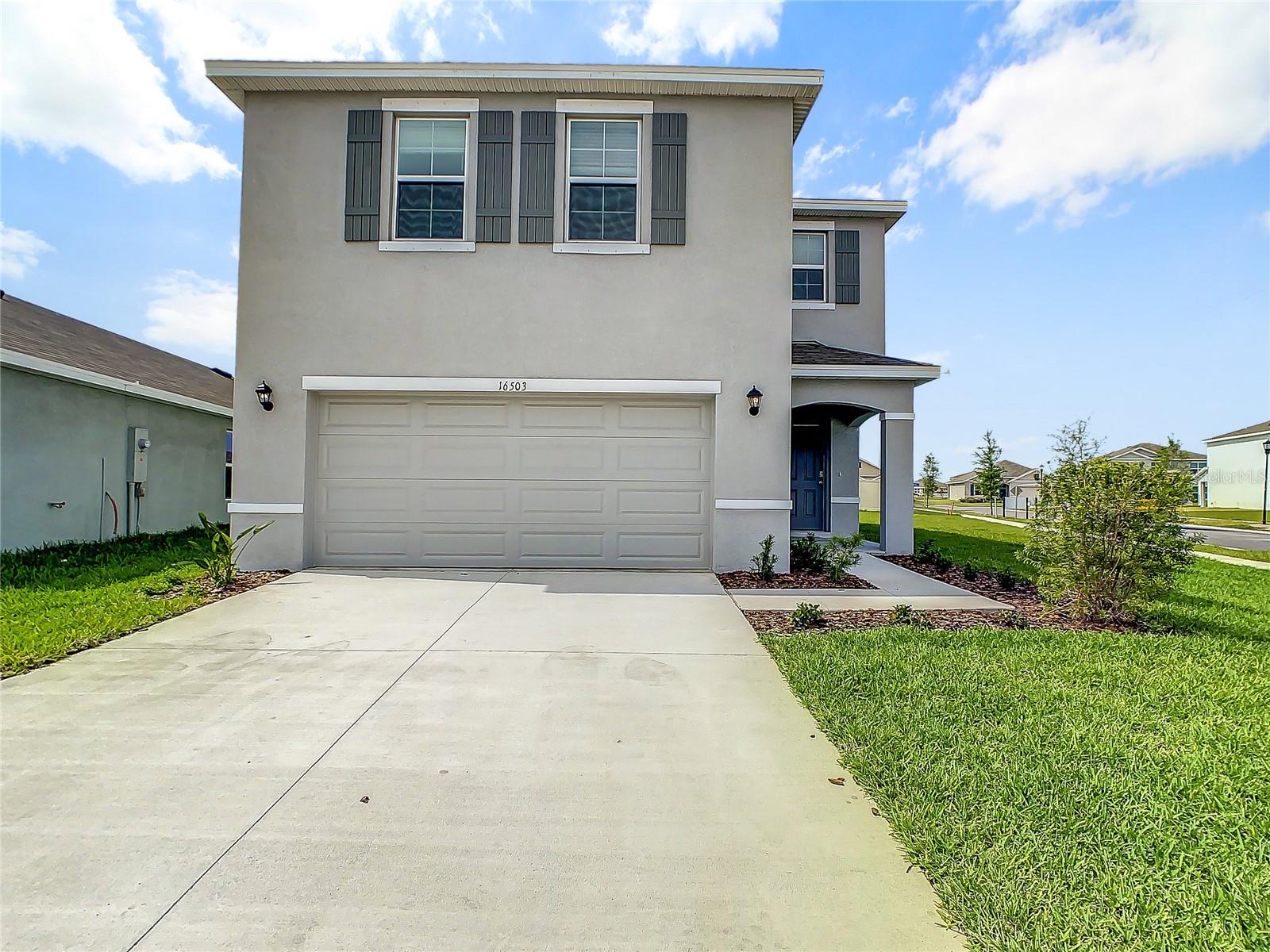 Listing photo id 0 for 16503 Mosaic Oar Drive