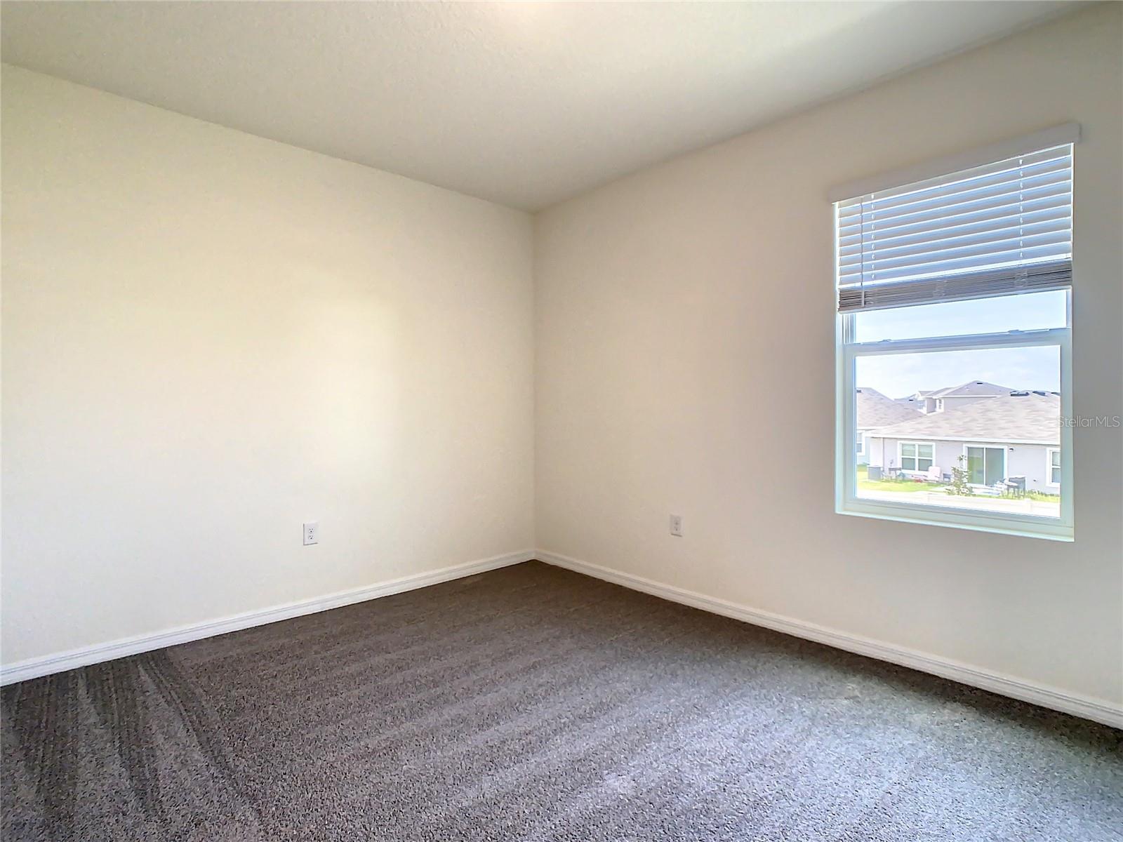 Listing photo id 21 for 16503 Mosaic Oar Drive