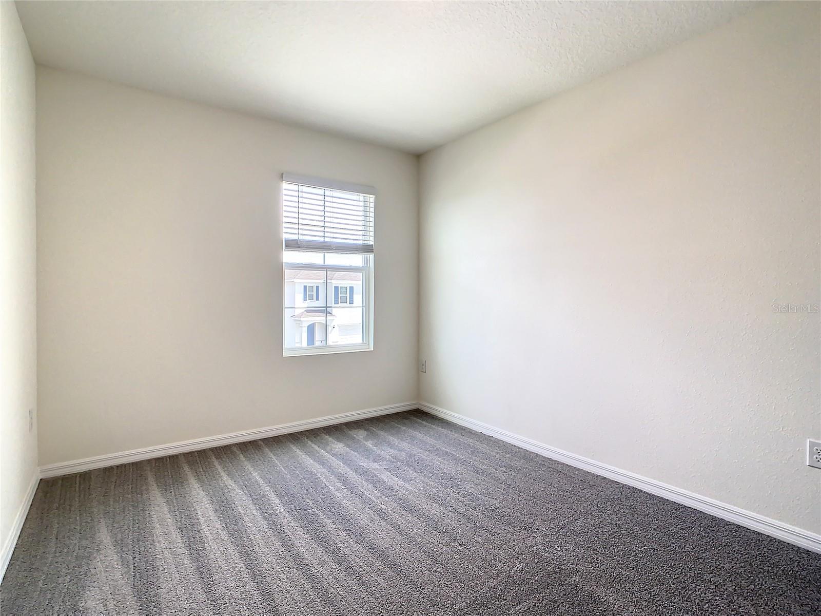Listing photo id 24 for 16503 Mosaic Oar Drive