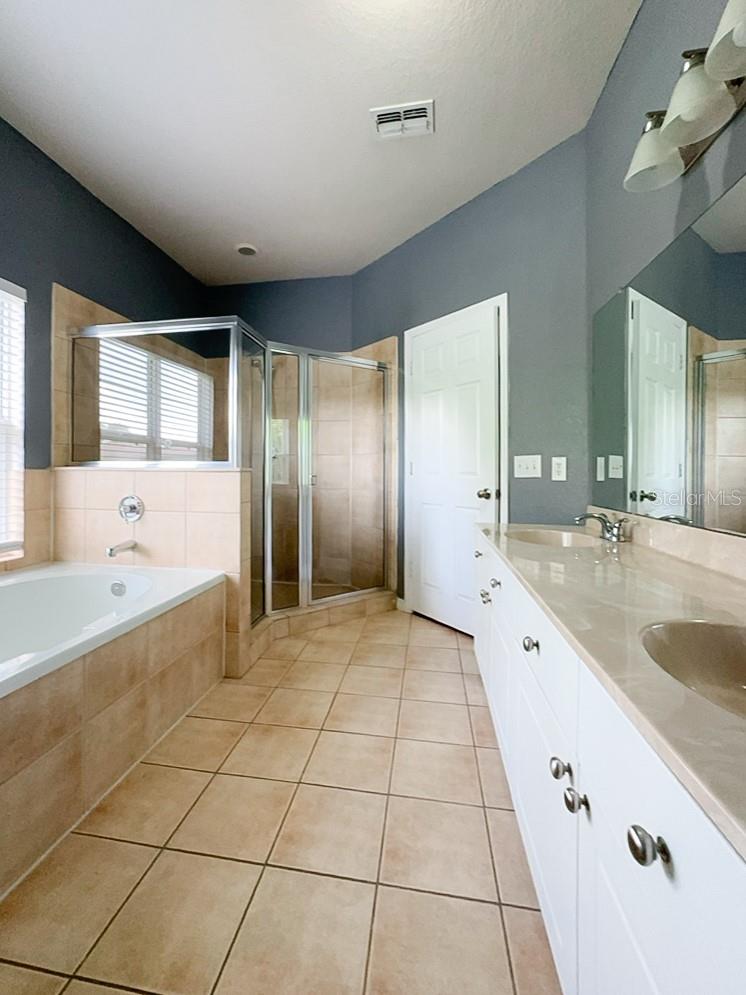 Image 19 of 22 For 10829 Dragonwood Drive