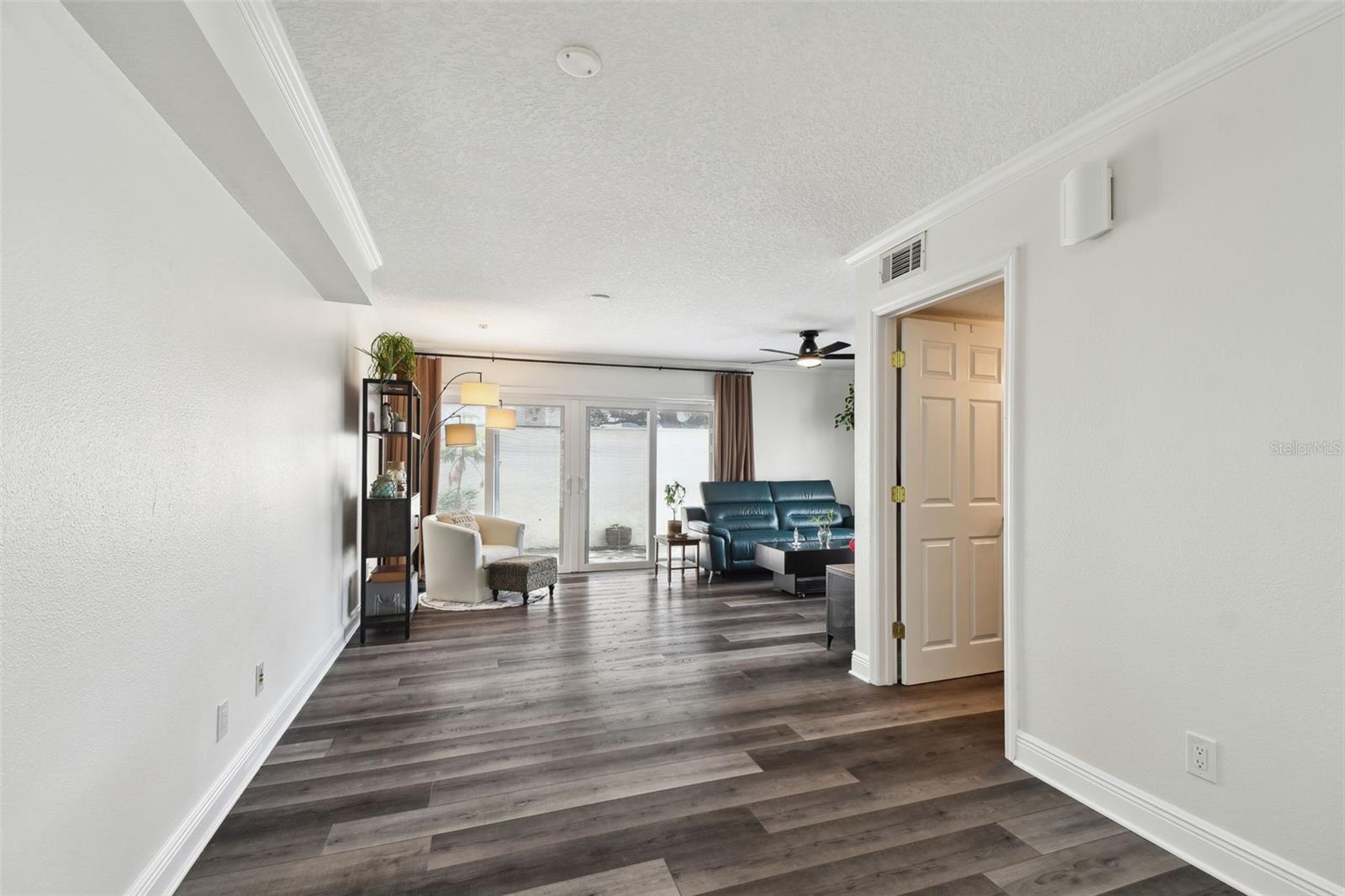 Image 12 of 66 For 4304 Harbor House Drive