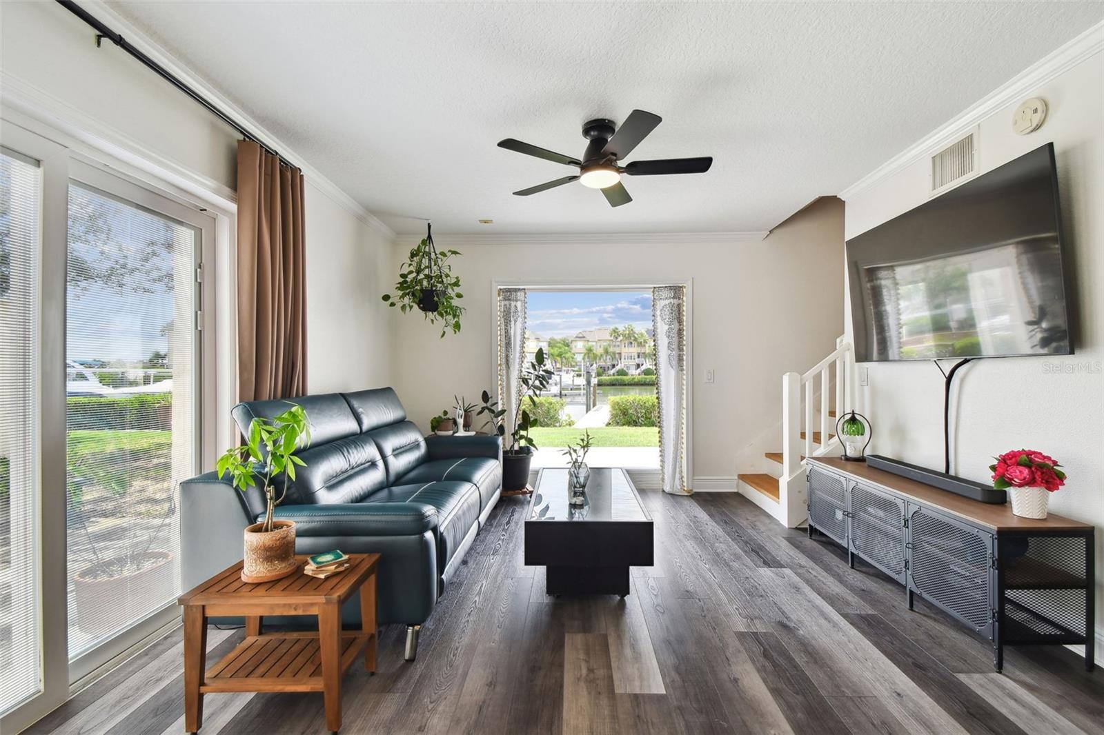 Image 18 of 66 For 4304 Harbor House Drive