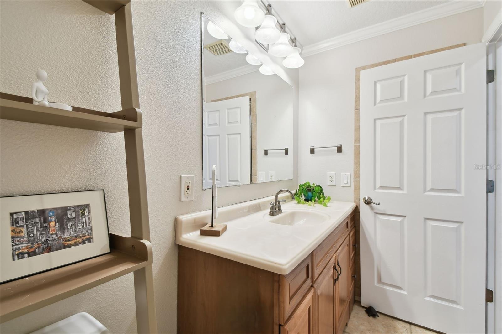 Image 35 of 66 For 4304 Harbor House Drive