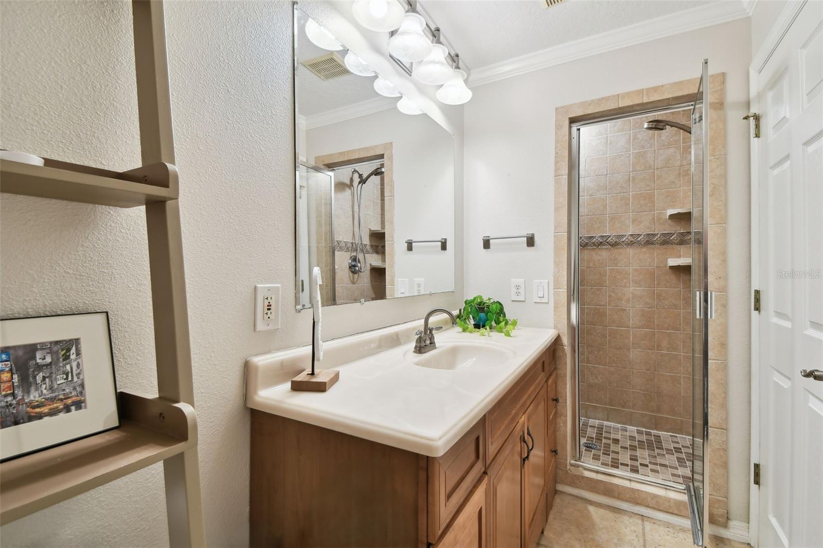Image 36 of 66 For 4304 Harbor House Drive