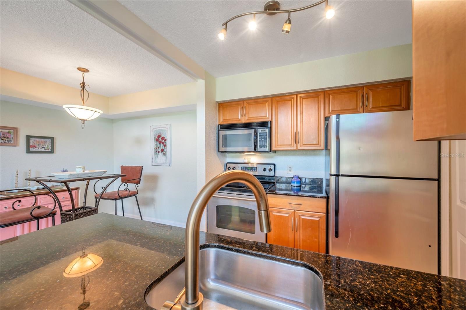 Image 18 of 39 For 3301 Haviland Ct  301