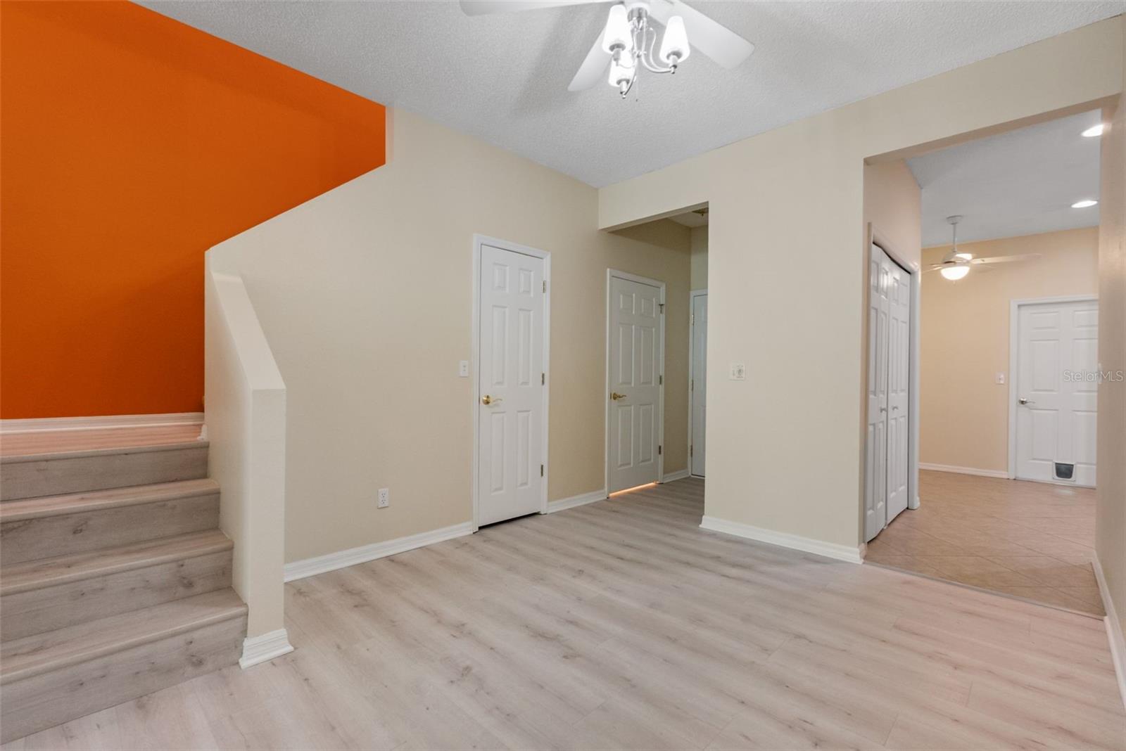 Image 4 of 35 For 1050 Starkey Road 704