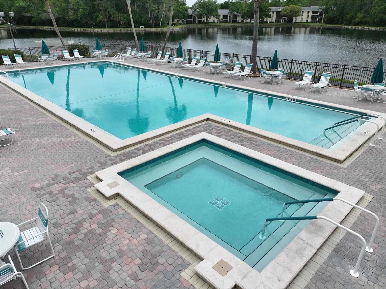 Listing photo id 18 for 3232 Lake Pine Way E A2