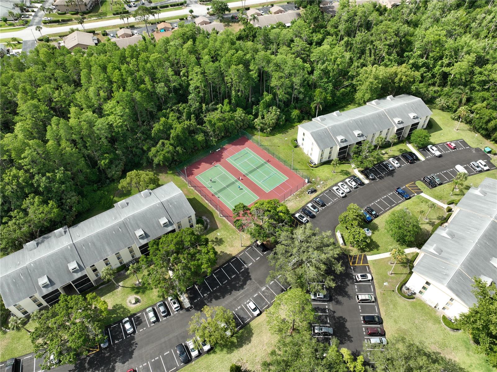 Listing photo id 25 for 3232 Lake Pine Way E A2