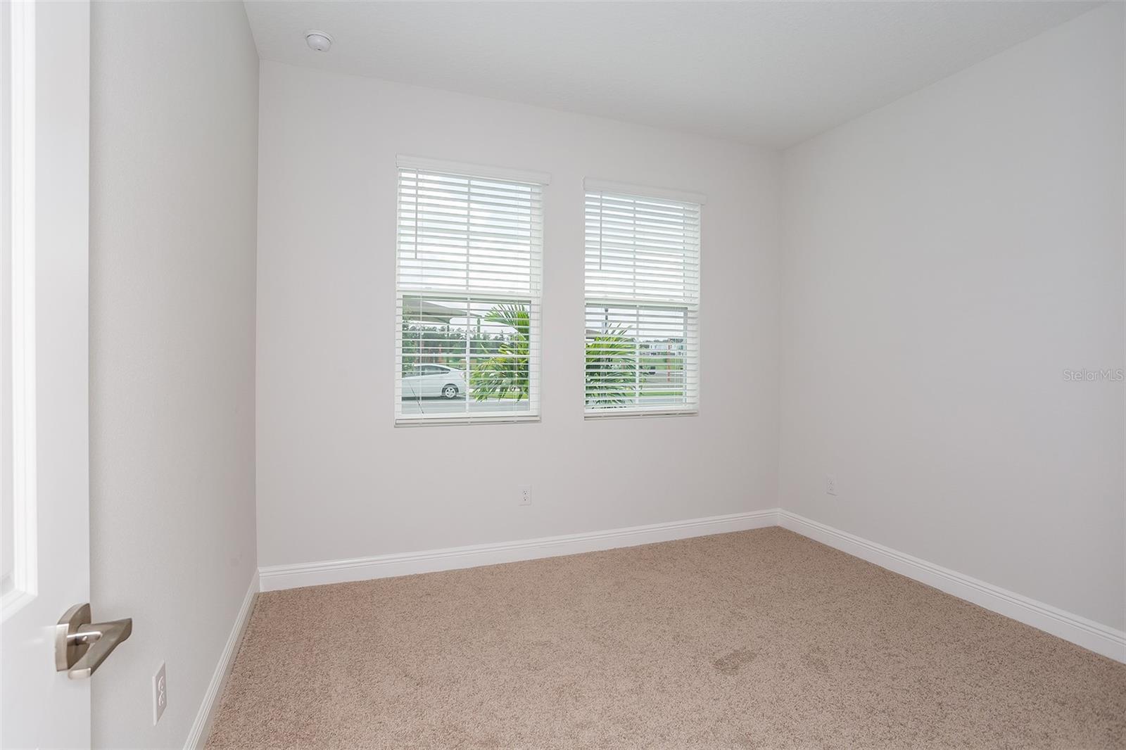 Image 16 of 28 For 10036 Surrey Rose Drive