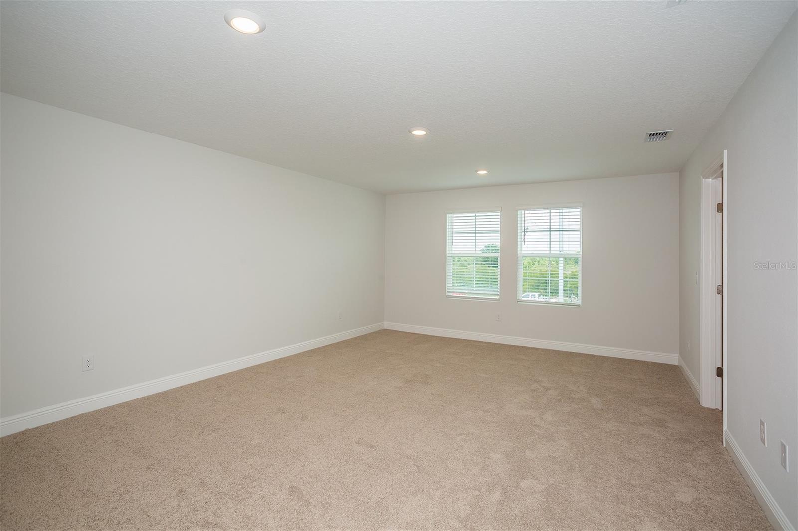 Image 19 of 28 For 10036 Surrey Rose Drive