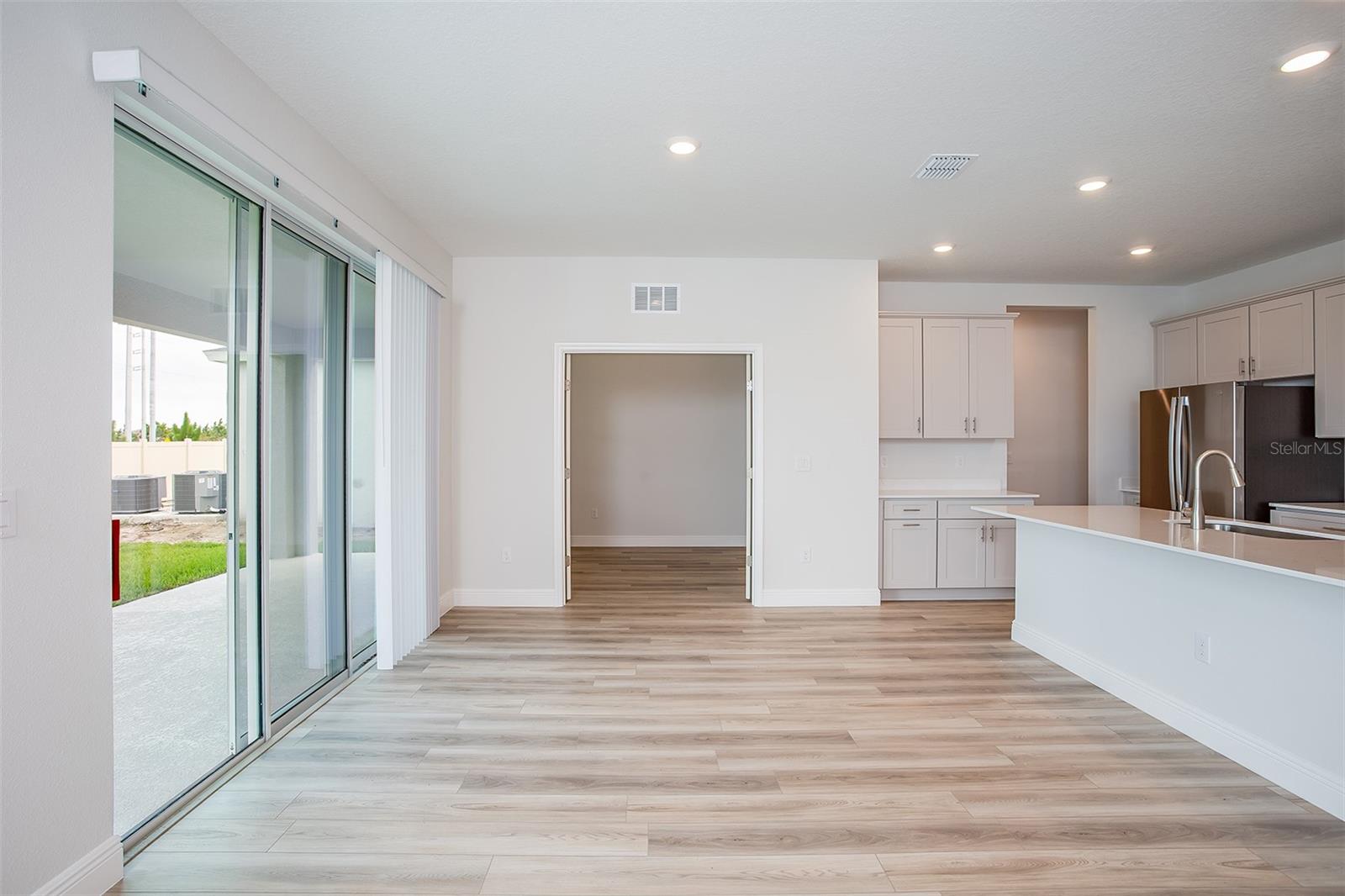 Image 8 of 28 For 10036 Surrey Rose Drive