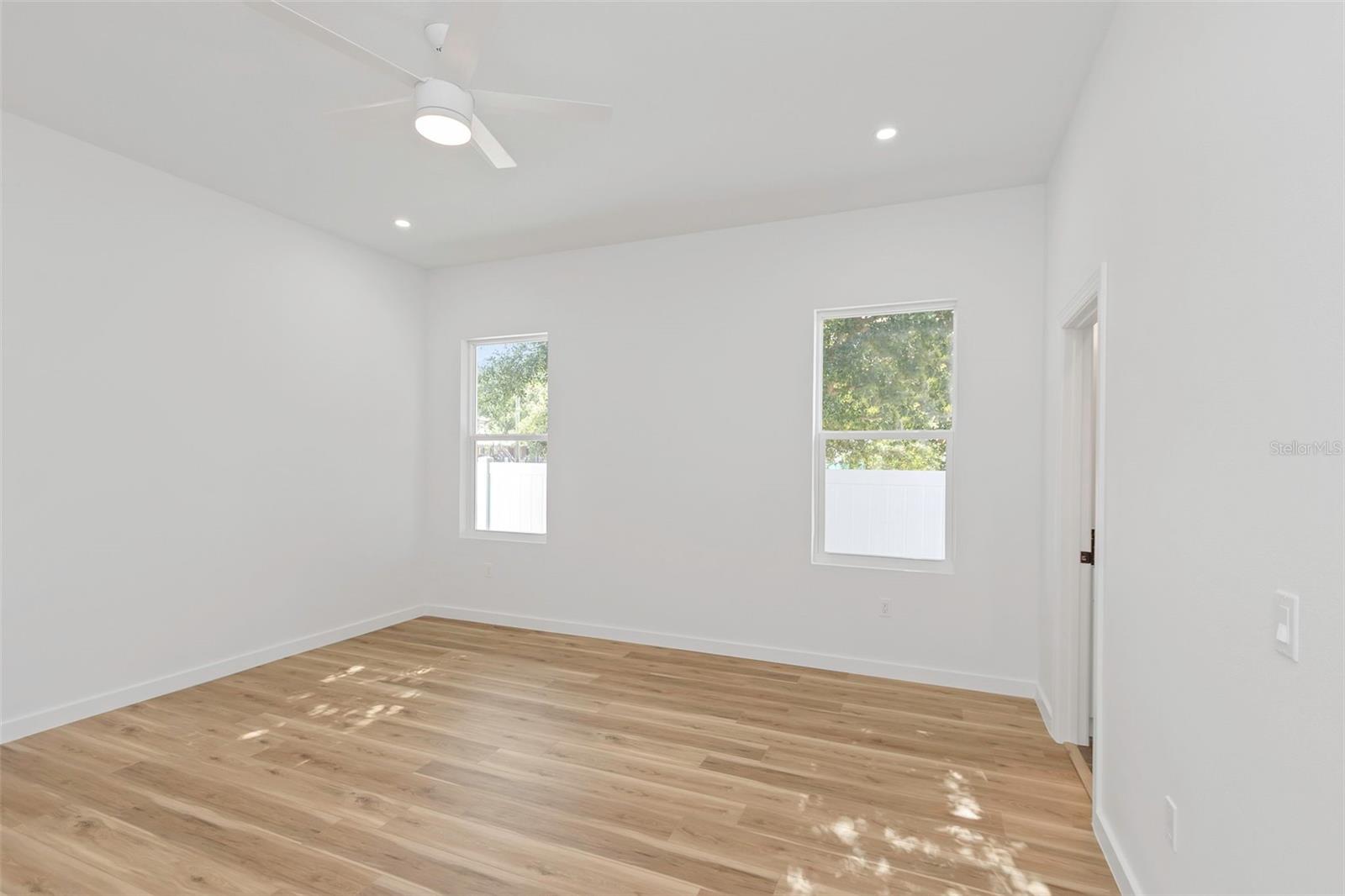 Image 30 of 55 For 711 42nd Avenue S