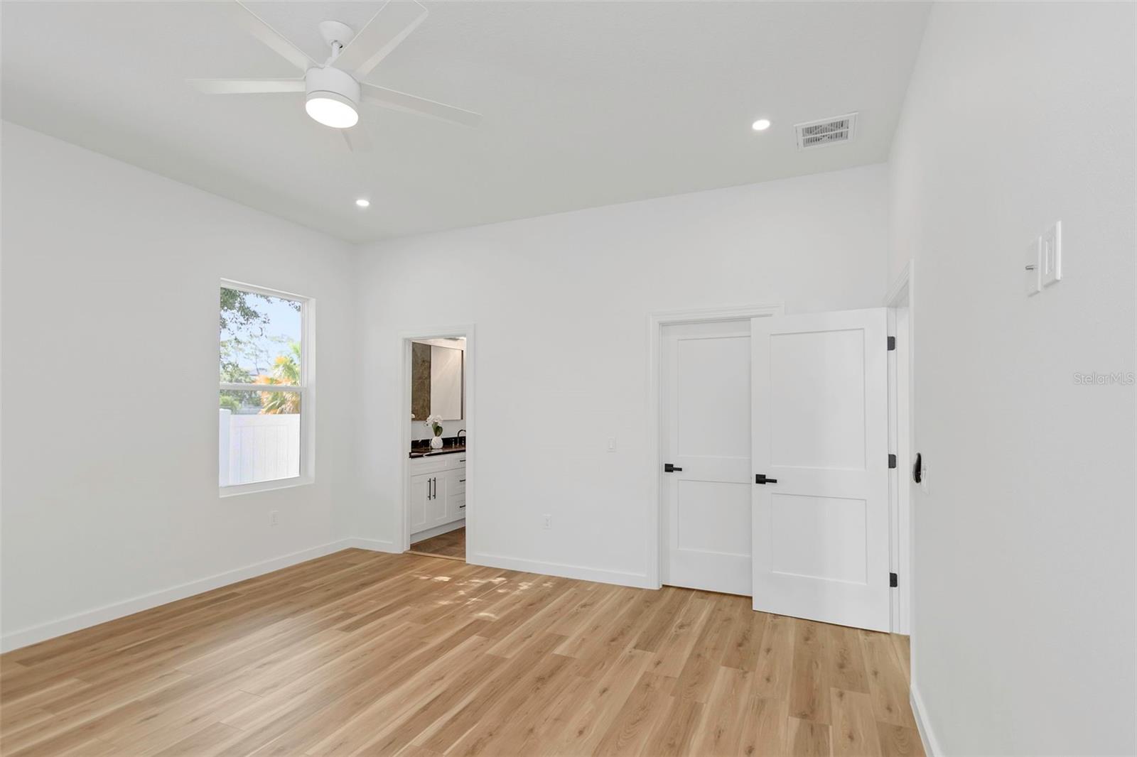 Image 31 of 55 For 711 42nd Avenue S