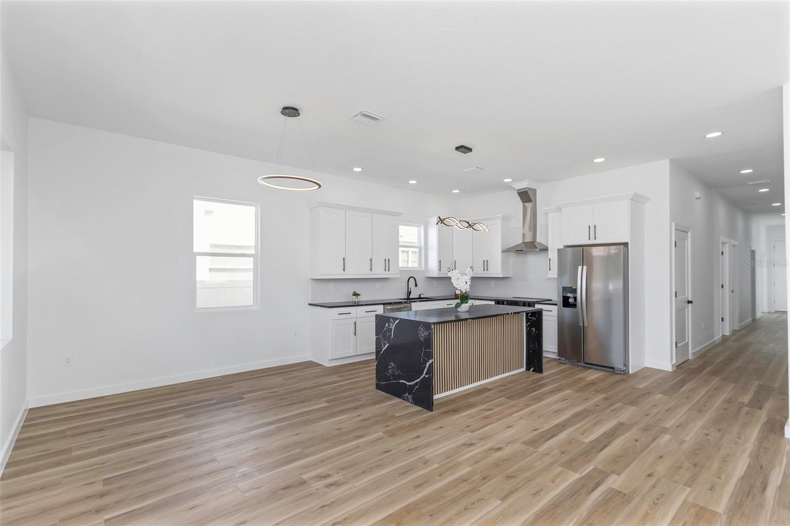 Image 9 of 55 For 711 42nd Avenue S