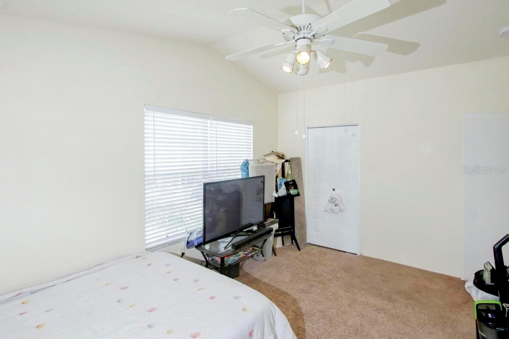 Image 16 of 23 For 637 Kensington Lake Circle