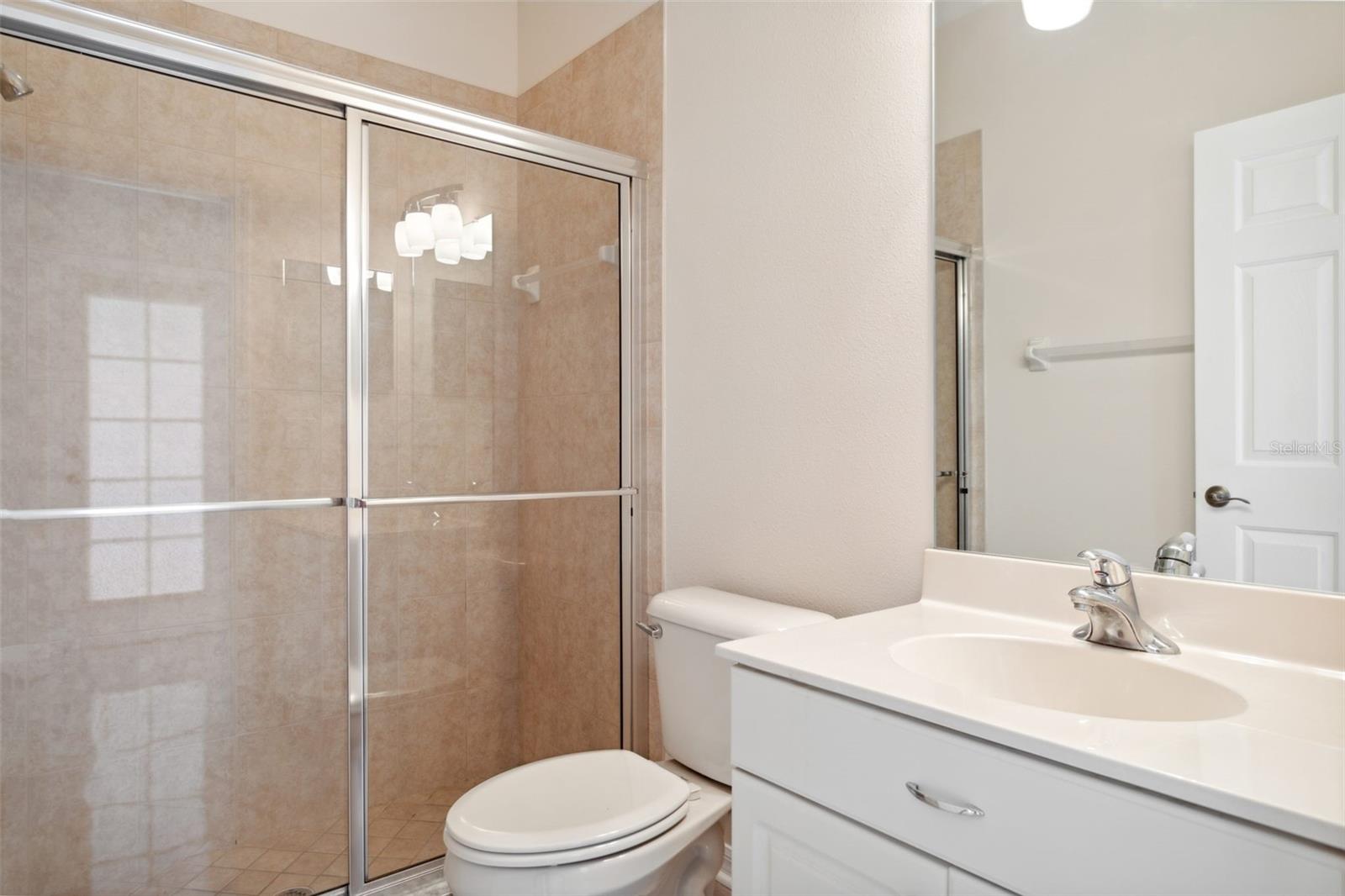 Image 15 of 50 For 17912 Bahama Isle Circle