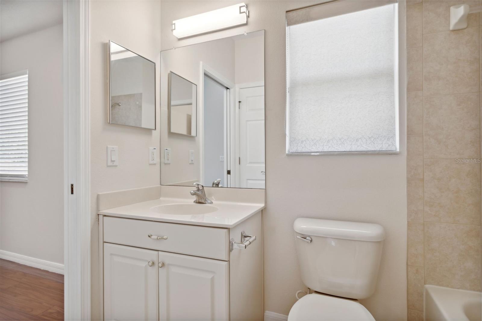 Image 18 of 50 For 17912 Bahama Isle Circle