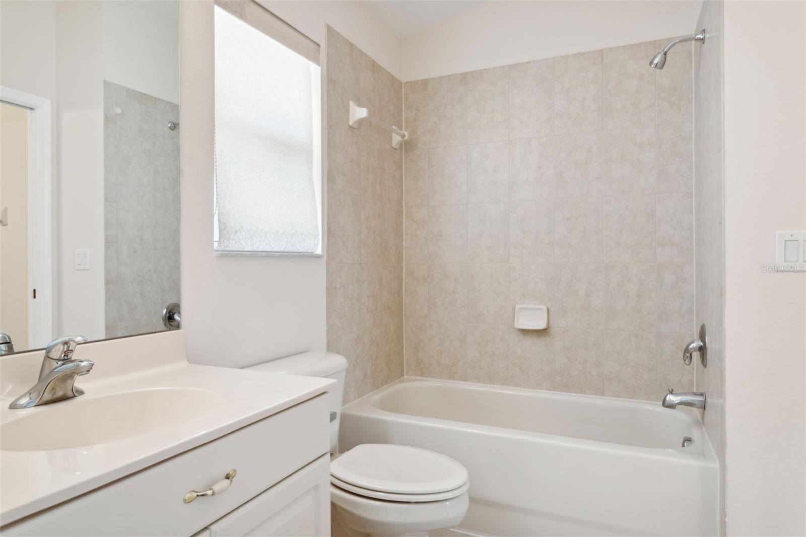 Image 20 of 50 For 17912 Bahama Isle Circle