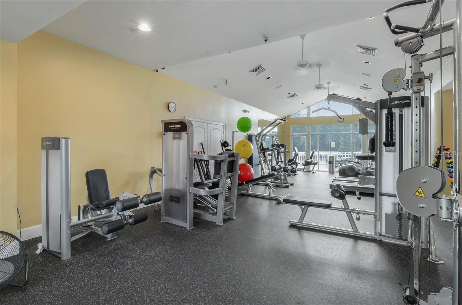 Image 44 of 50 For 17912 Bahama Isle Circle