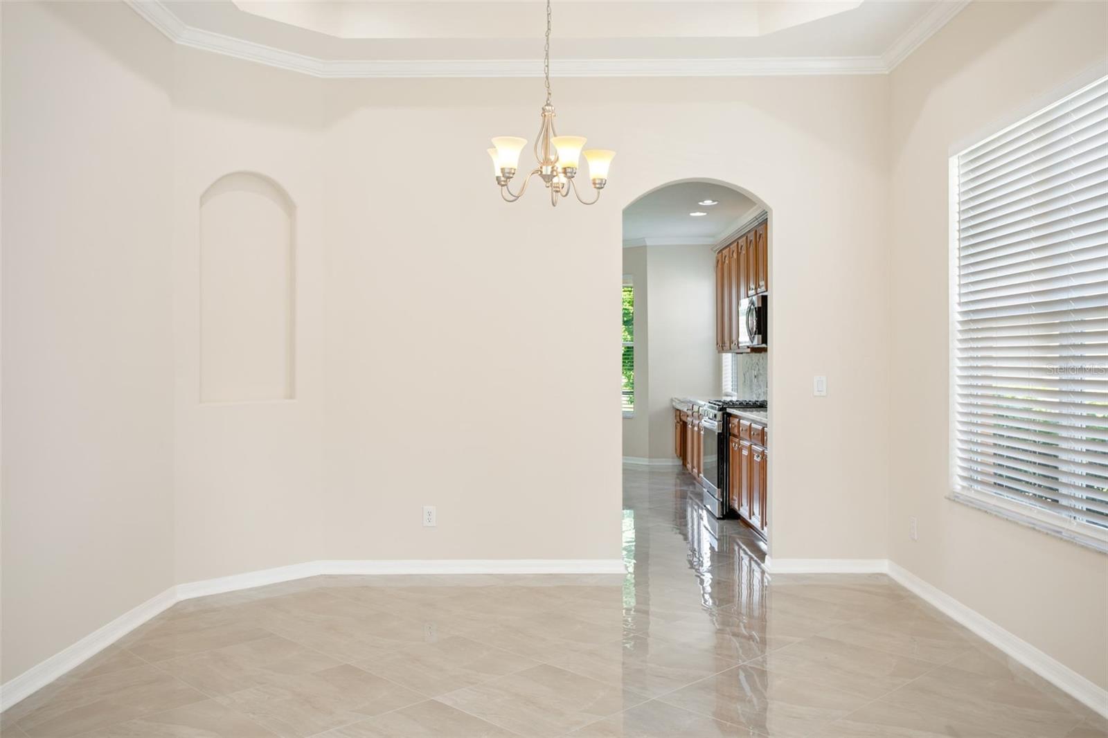 Image 5 of 50 For 17912 Bahama Isle Circle