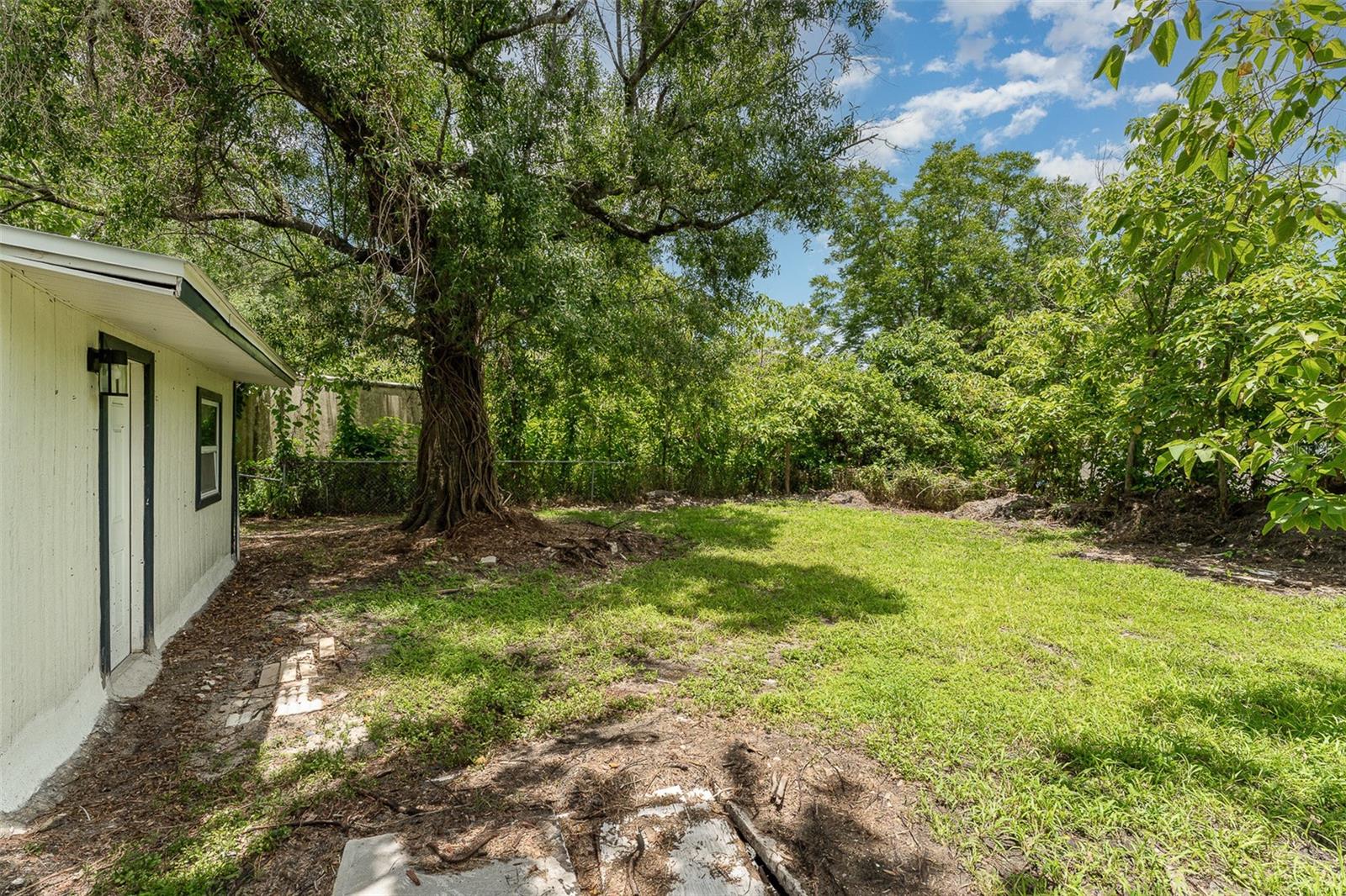 Image 26 of 26 For 833 Suwannee Avenue