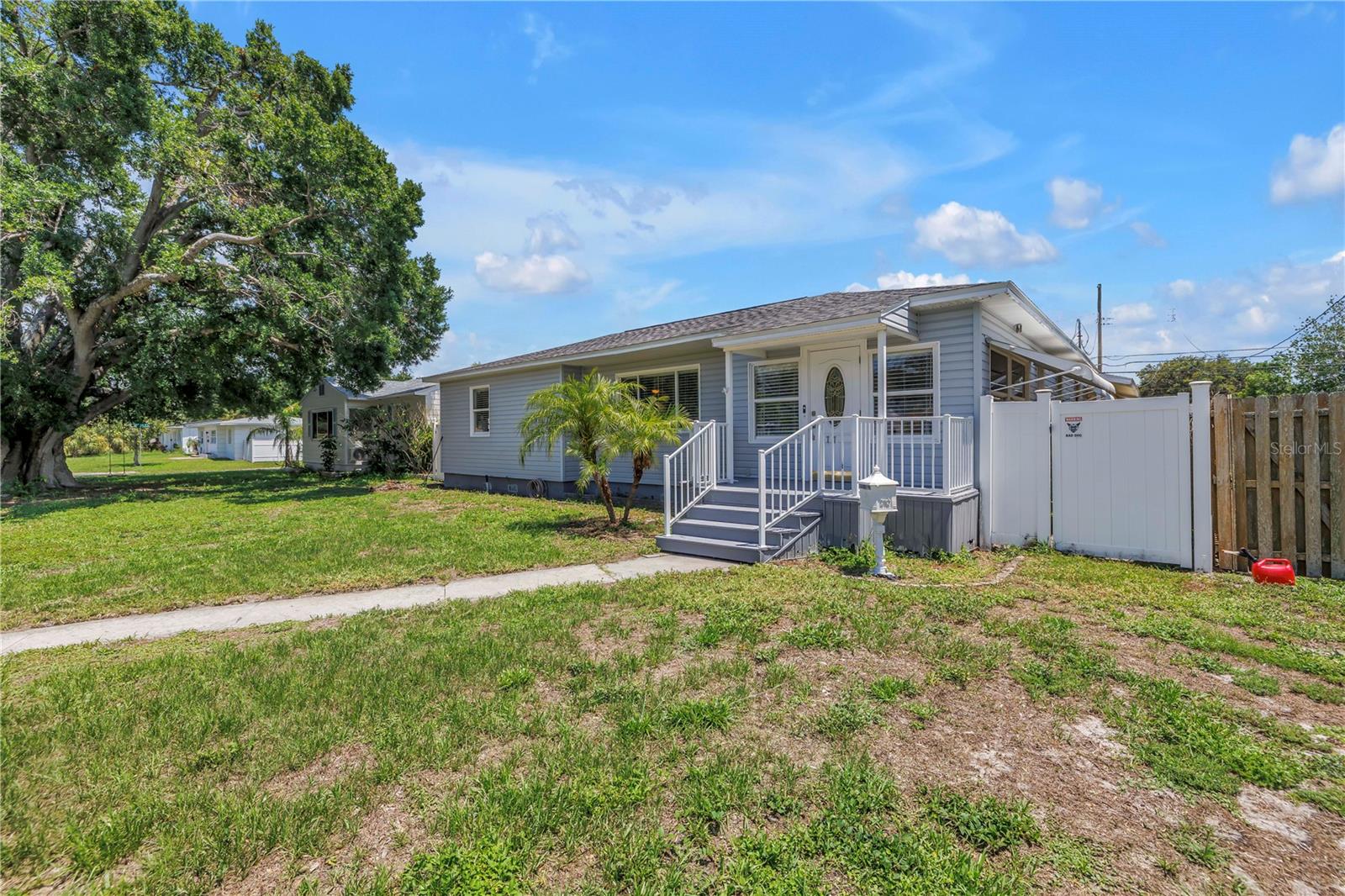 Details for 774 40th Avenue Ne, ST PETERSBURG, FL 33703