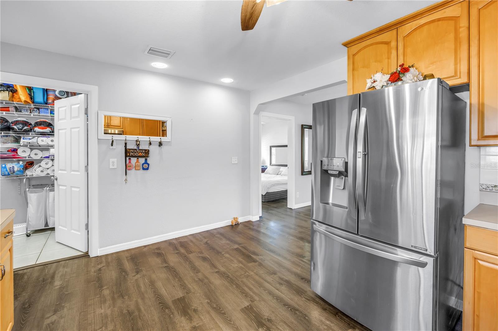 Image 15 of 36 For 774 40th Avenue Ne
