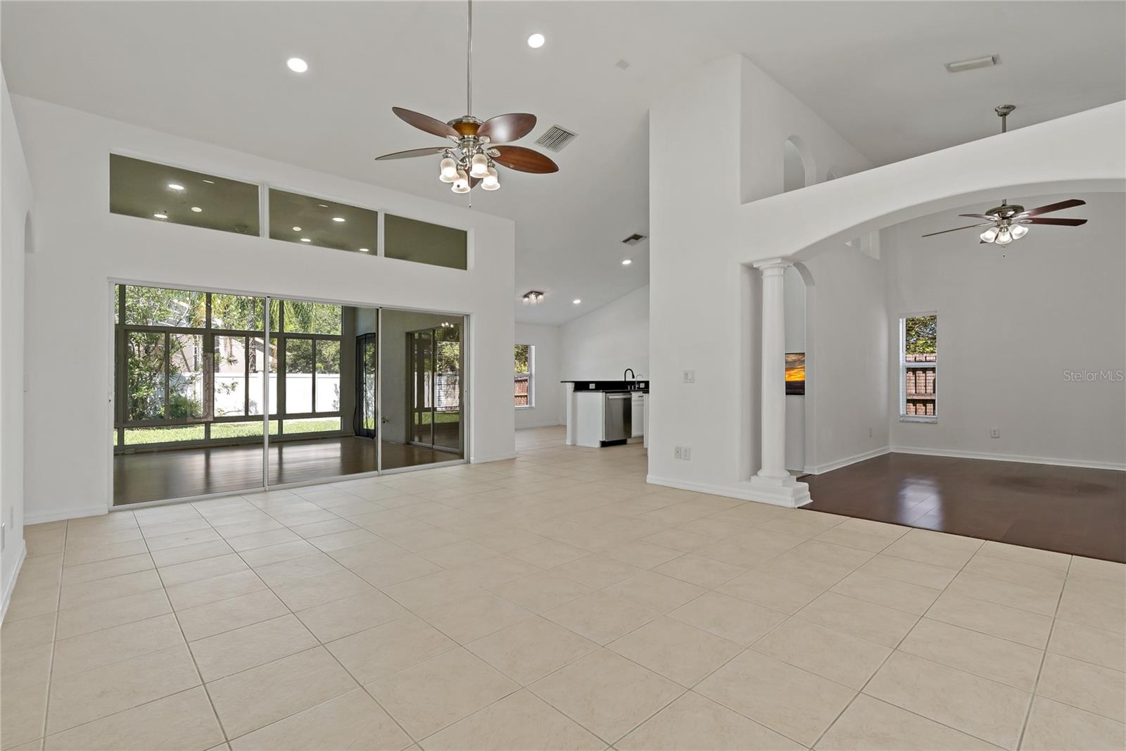 Image 14 of 76 For 19206 Ivy Oak Way