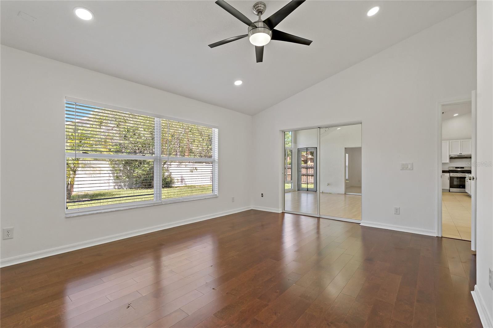 Image 26 of 76 For 19206 Ivy Oak Way