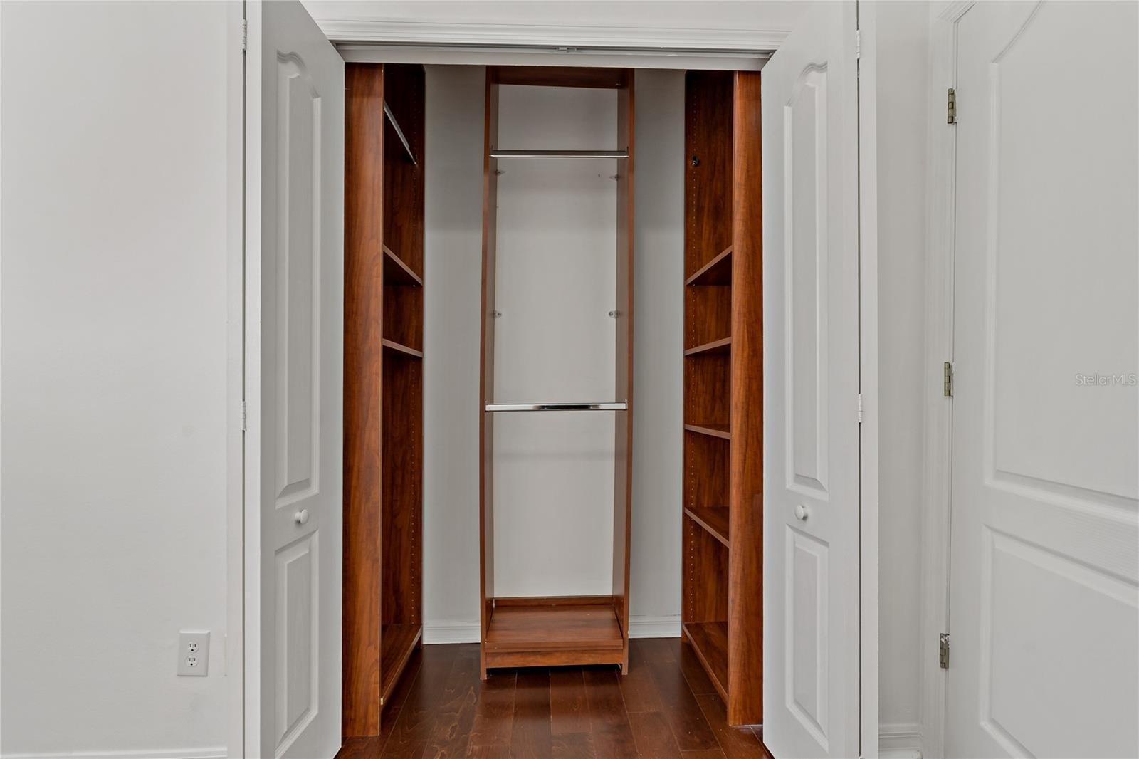 Image 34 of 76 For 19206 Ivy Oak Way