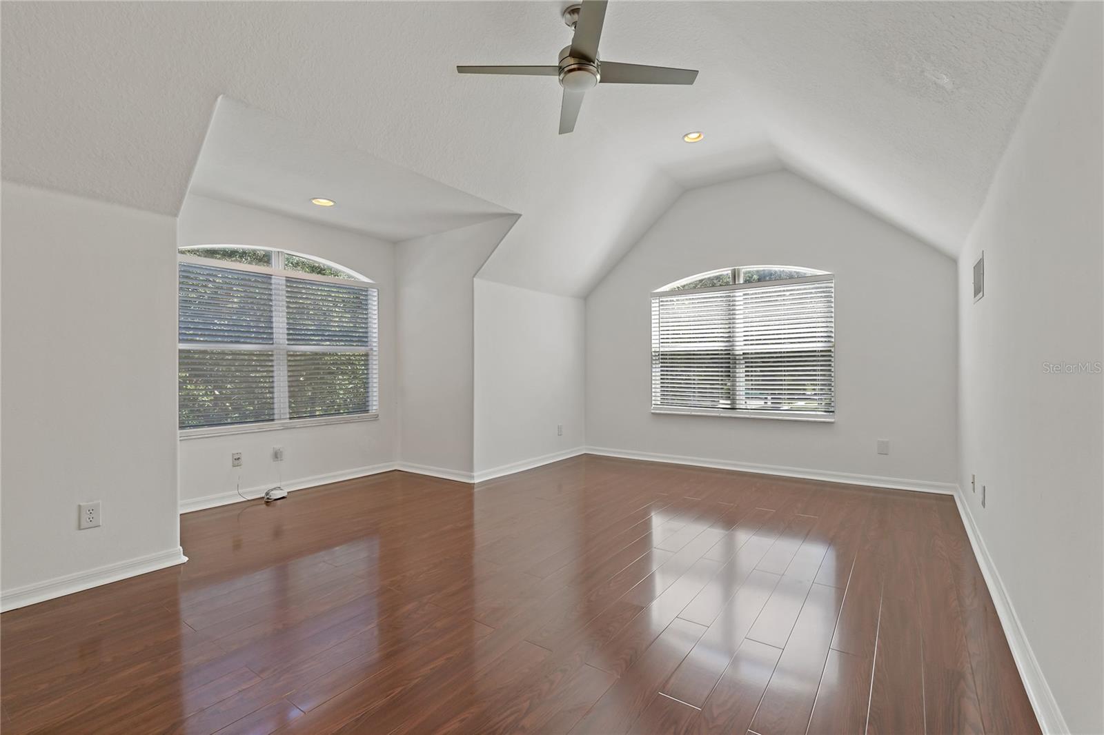 Image 41 of 76 For 19206 Ivy Oak Way
